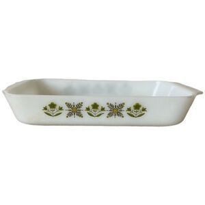 vintage Fire-king Anchor Hocking milk glass baking dish